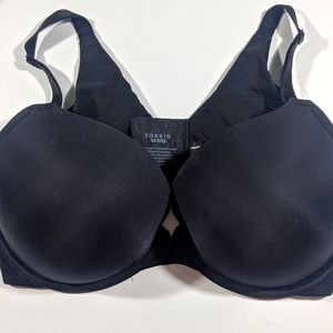 TORRID 40DDD  T-shirt bra